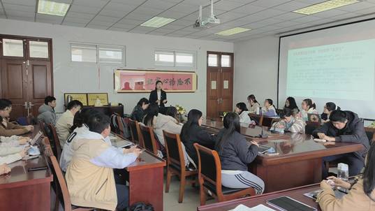 767a409207d033df762d4b2940b8e7d